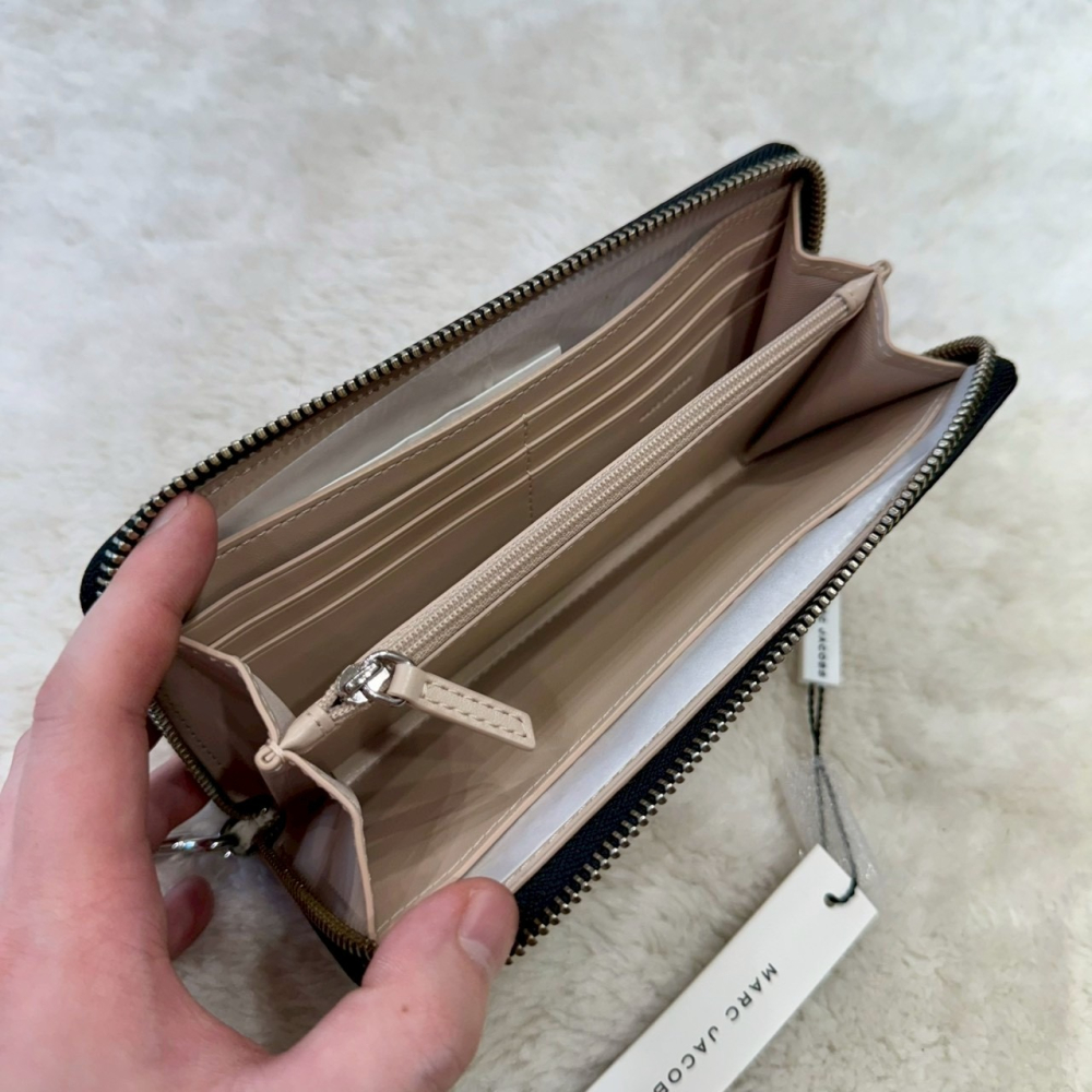 【MJ｜全新】現貨 MARC JACOBS 錢包 長夾 立體膠字 荔枝紋 拉鍊長夾｜Little Bee 小蜜蜂精品-細節圖2