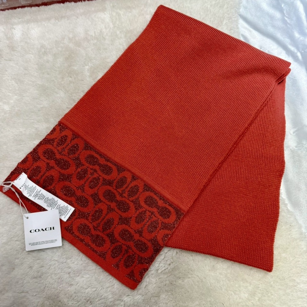 【蔻馳｜全新】現貨 COACH 圍巾 刺繡C字 2色可選 羊毛 圍脖 送禮推薦｜Little Bee 小蜜蜂精品-細節圖4