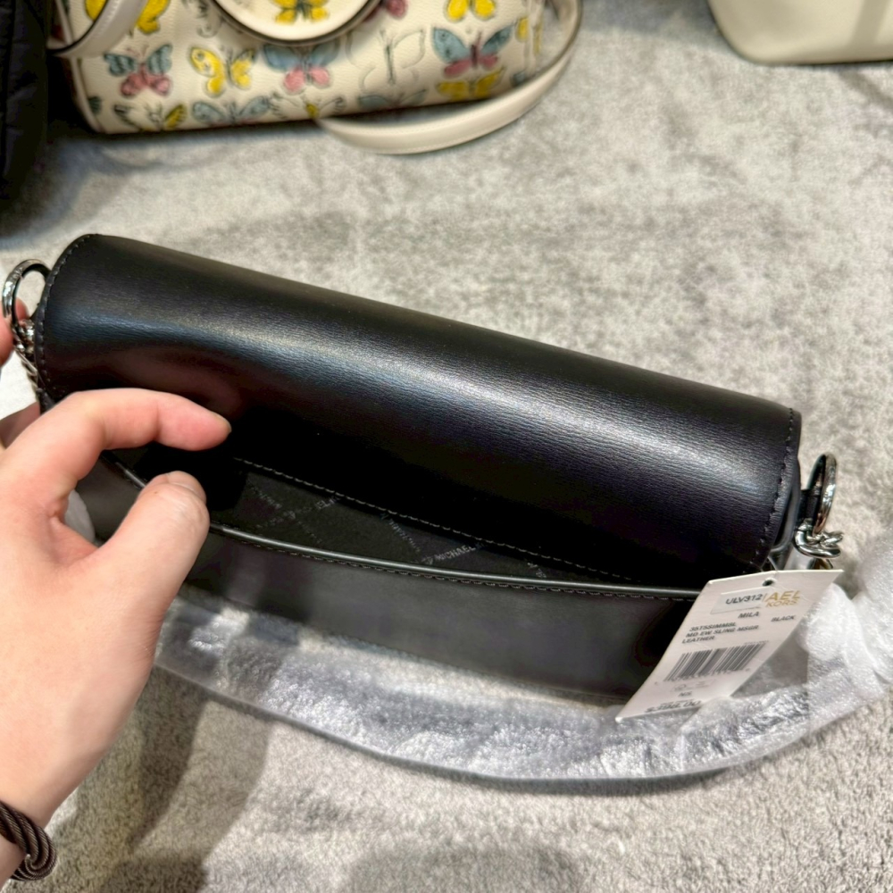 【MK｜全新】現貨 MICHAEL KORS 包包 馬鞍包 鎖頭款 掀蓋包 斜背包｜Little Bee 小蜜蜂精品-細節圖3