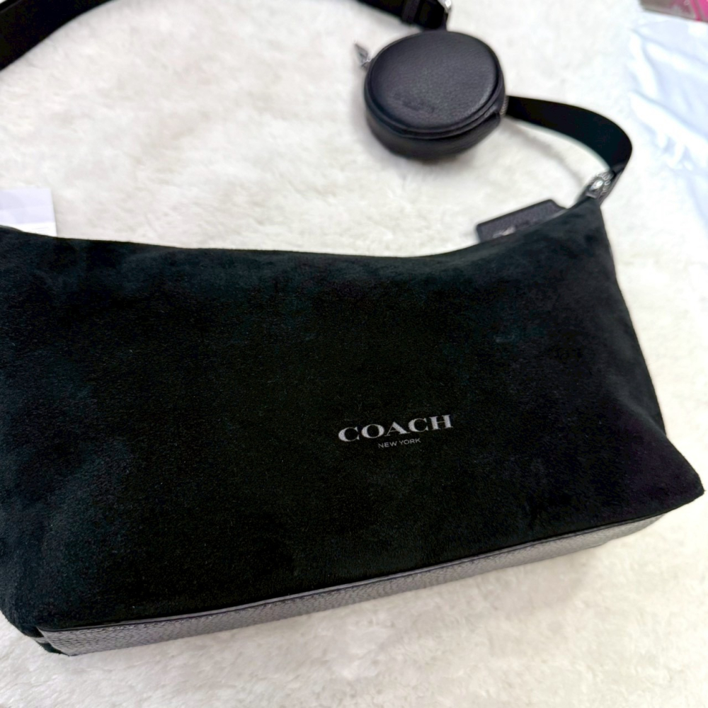 【蔻馳｜全新】現貨 COACH 包包 流浪包 男款 二合一 麂皮款 零錢包 斜背包｜Little Bee 小蜜蜂精品-細節圖2