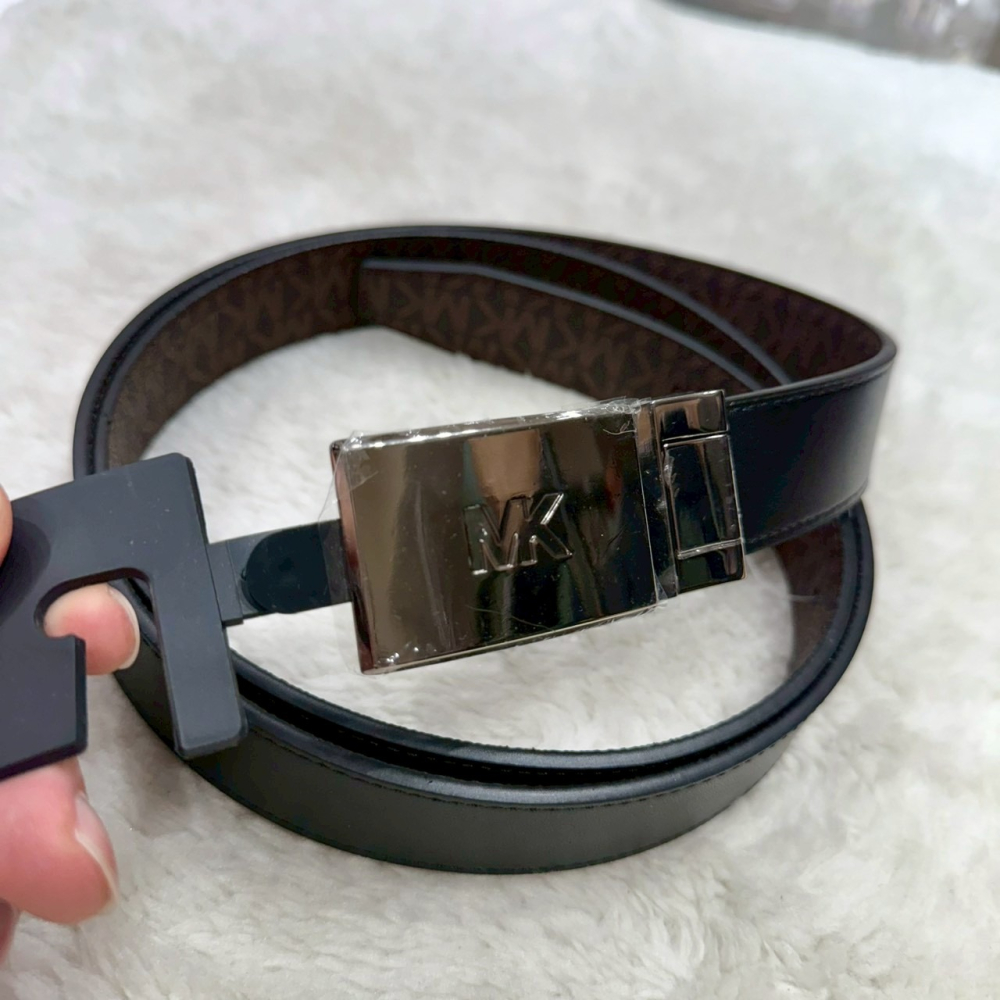 【MK｜全新】現貨 MICHAEL KORS 皮帶 男款 雙面用 NS均碼 滿咖/黑色｜Little Bee 小蜜蜂精品-細節圖2