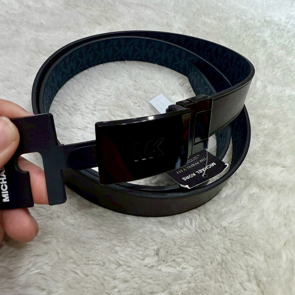 【MK｜全新】現貨 MICHAEL KORS 皮帶 男款 雙面用 NS均碼 滿藍/黑色｜Little Bee 小蜜蜂精品-細節圖2