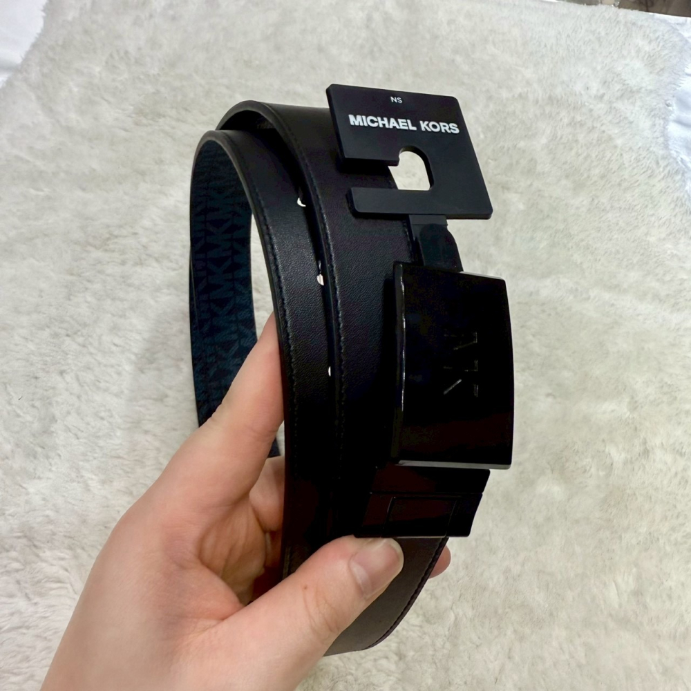 【MK｜全新】現貨 MICHAEL KORS 皮帶 男款 雙面用 NS均碼 滿藍/黑色｜Little Bee 小蜜蜂精品-細節圖4