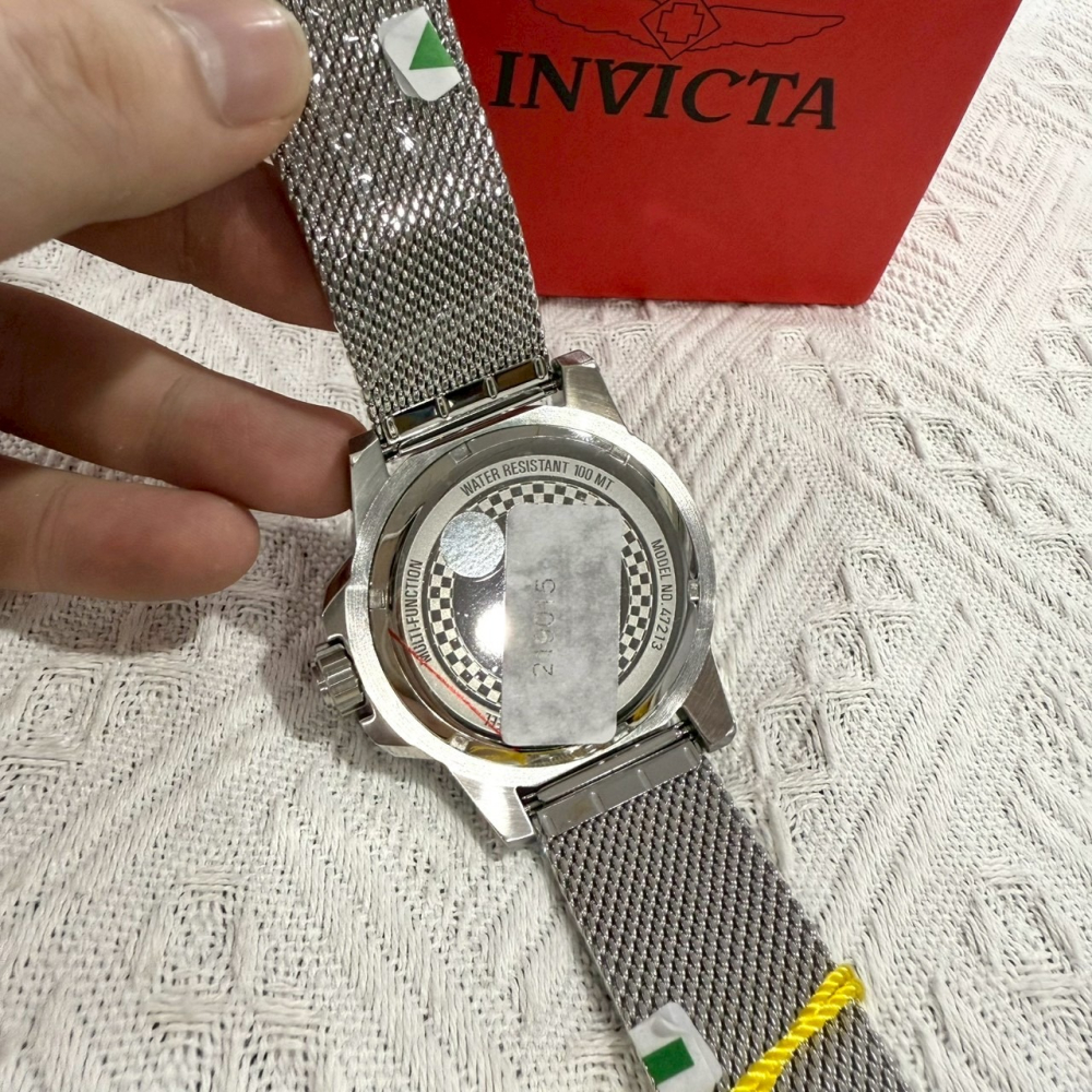 【英威塔｜全新】現貨 INVICTA 手錶 石英錶 男錶 賽車 掃秒款 米蘭鋼錶｜Little Bee 小蜜蜂精品-細節圖3