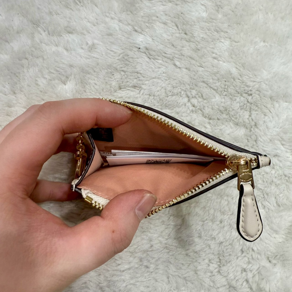 【蔻馳｜全新】現貨 COACH 錢包 卡片夾 金標 花卉 滿版 卡夾 鑰匙圈 零錢包｜Little Bee 小蜜蜂精品-細節圖3