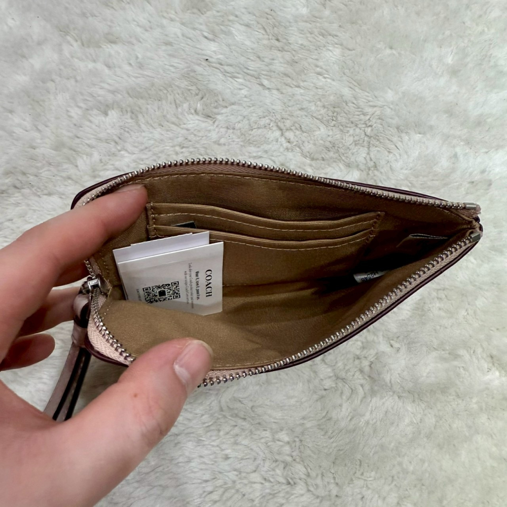 【蔻馳｜全新】現貨 COACH 錢包 手拿包 銀標 單層 小號 滿版 蝴蝶 零錢包 ｜Little Bee 小蜜蜂精品-細節圖3