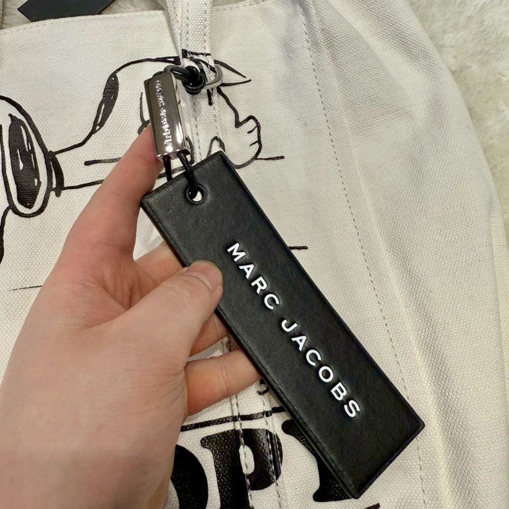 【MJ｜全新】現貨 MARC JACOBS 包包 托特包 史努比 聯名 帆布 兩用包｜Little Bee 小蜜蜂精品-細節圖3