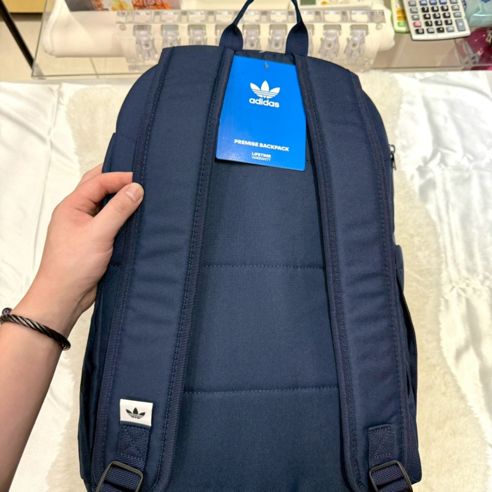 【愛迪達｜全新】現貨 ADIDAS 包包 後背包 尼龍 三葉草 雙肩包 多夾層｜Little Bee 小蜜蜂精品-細節圖3