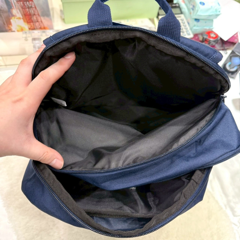 【愛迪達｜全新】現貨 ADIDAS 包包 後背包 尼龍 三葉草 雙肩包 多夾層｜Little Bee 小蜜蜂精品-細節圖8