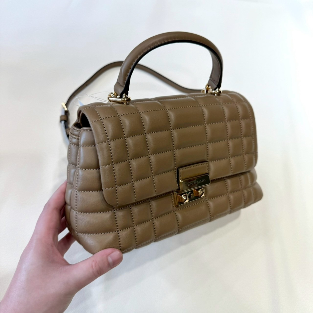 【MK｜全新】現貨 MICHAEL KORS 包包 掀蓋包 專櫃款 羊皮 兩用 斜背包｜Little Bee 小蜜蜂精品-細節圖2