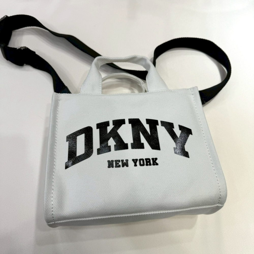 【DKNY|全新】現貨 包包 紙袋包 文字款 帆布 兩用包 斜背包|Little Bee 小蜜蜂精品 - Little bee小蜜蜂精品代購 ...