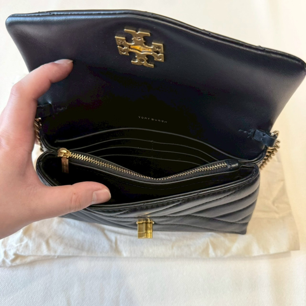 【TB｜全新】現貨 TORY BURCH 包包 掀蓋包 專櫃款 斜紋 羊皮 斜背包｜Little Bee 小蜜蜂精品-細節圖3