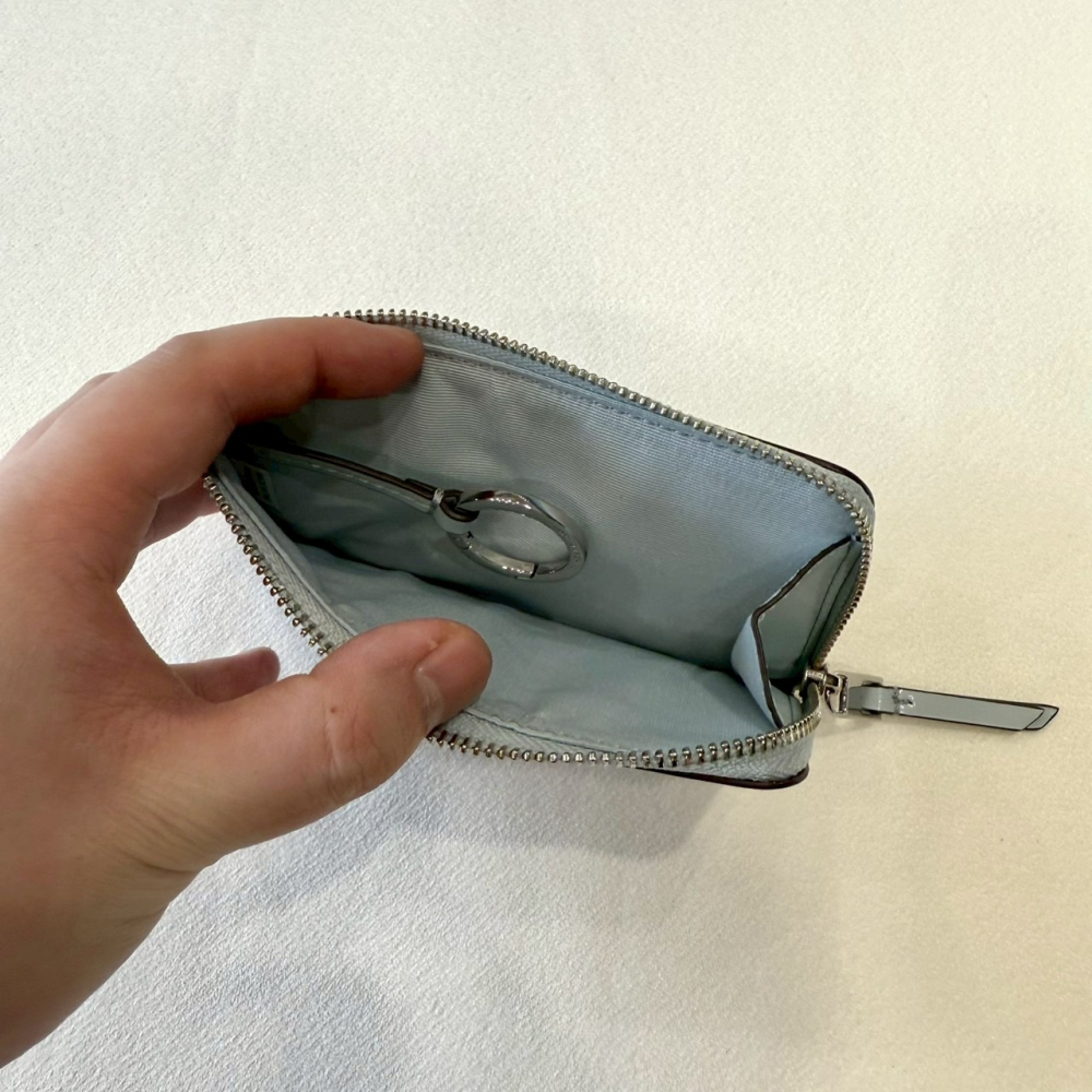 【TB｜全新】現貨 TORY BURCH 錢包 卡夾 貝殼標 漆皮 寶寶藍 零錢包｜Little Bee 小蜜蜂精品-細節圖4