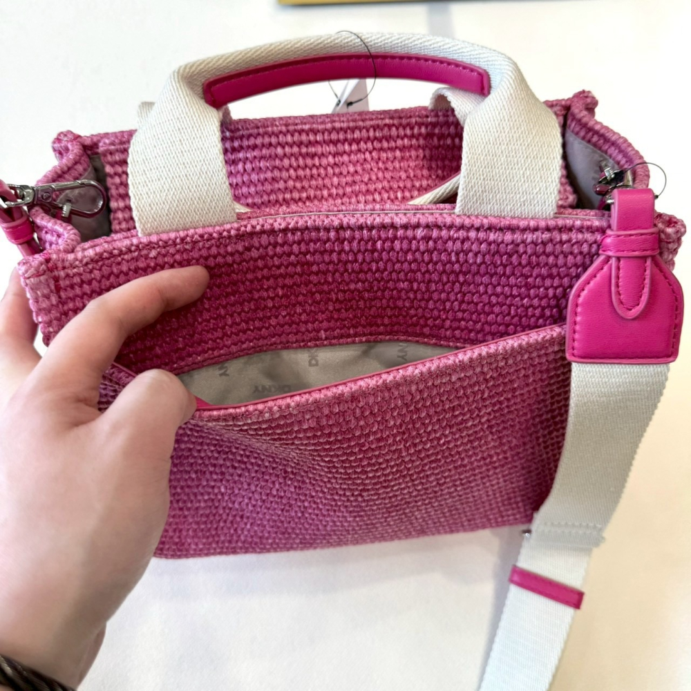【DKNY｜全新】現貨 包包 紙袋包 刺繡LOGO 桃粉 草編包 兩用包 斜背包｜Little Bee 小蜜蜂精品-細節圖3