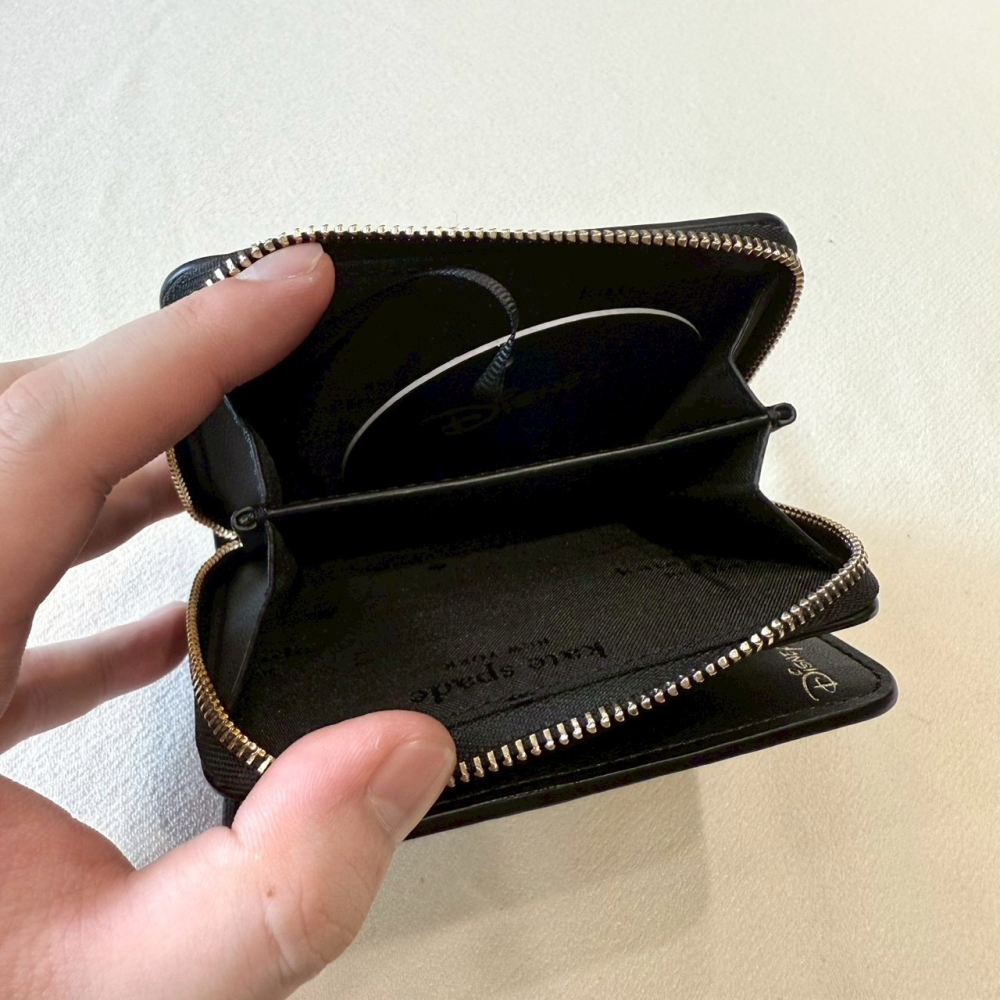 【KS｜全新】現貨 KATE SPADE 錢包 短夾 銀標 聯名款 米妮 對開短夾｜Little Bee 小蜜蜂精品-細節圖4