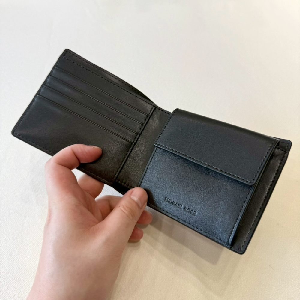 【MK｜全新】現貨 MICHAEL KORS 錢包 短夾 男款 銀標 荔枝紋 玲錢短夾｜Little Bee 小蜜蜂精品-細節圖2
