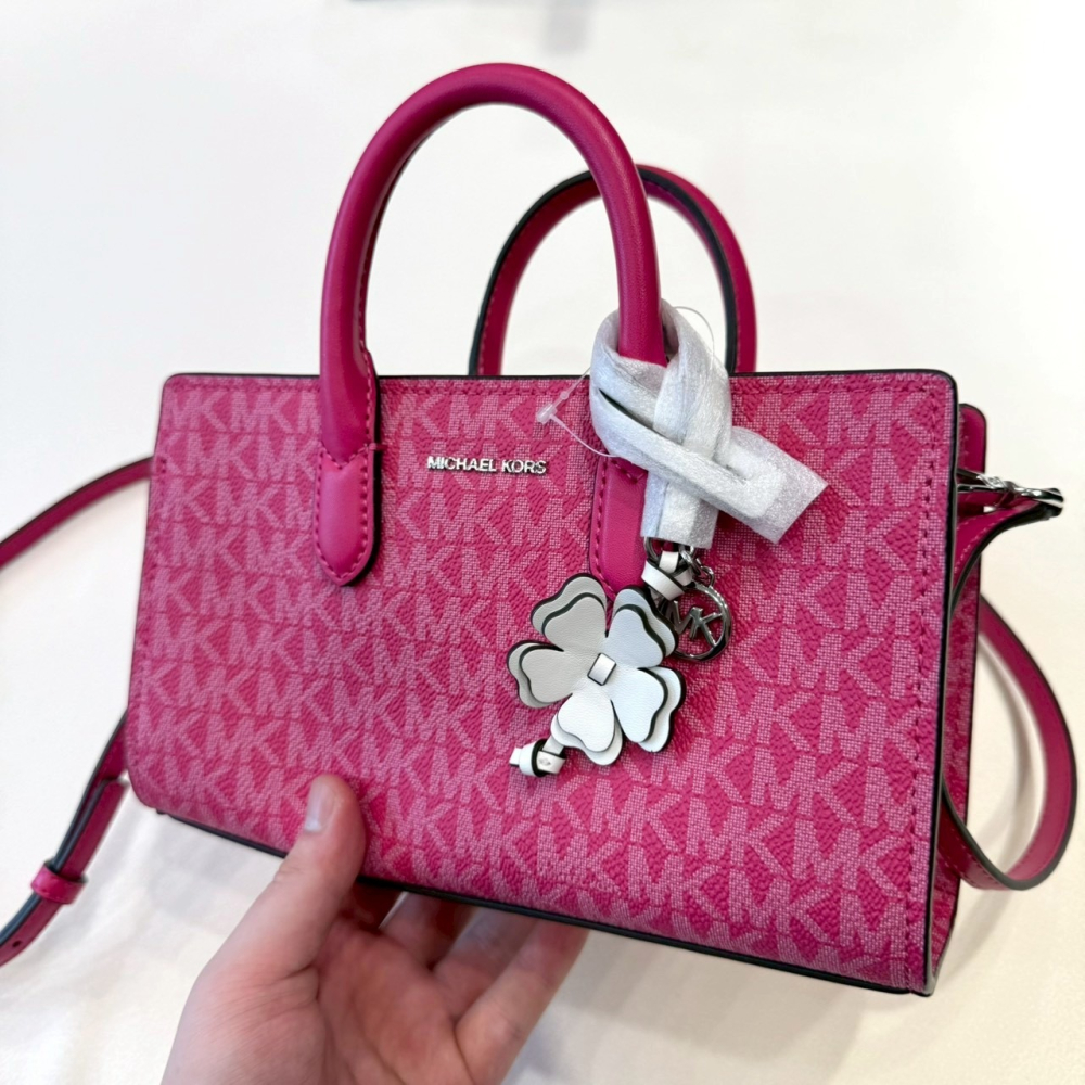 【MK｜全新】現貨 MICHAEL KORS 包包 紙袋包 迷你 專櫃款 粉桃滿版｜Little Bee 小蜜蜂精品-細節圖2