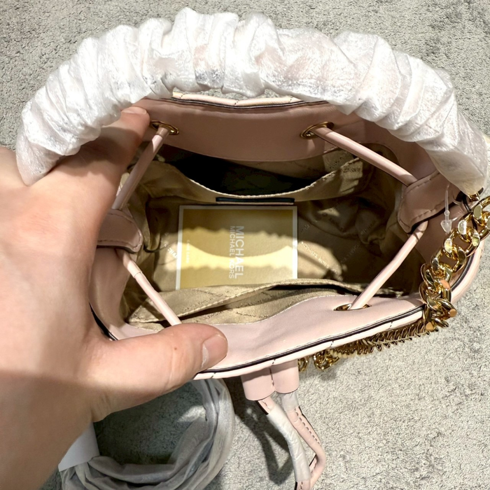 【MK｜全新】現貨 MICHAEL KORS 包包 水桶包 金標 羊皮 斜紋 三用包｜Little Bee 小蜜蜂精品-細節圖3