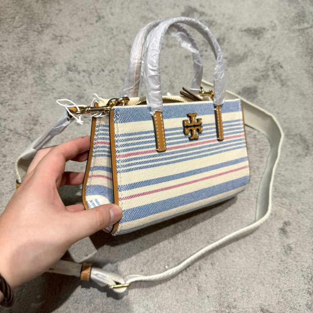 【TB｜全新】現貨 TORY BURCH 包包 紙袋包 小號 立體 皮標 斜背包｜Little Bee 小蜜蜂精品-細節圖2