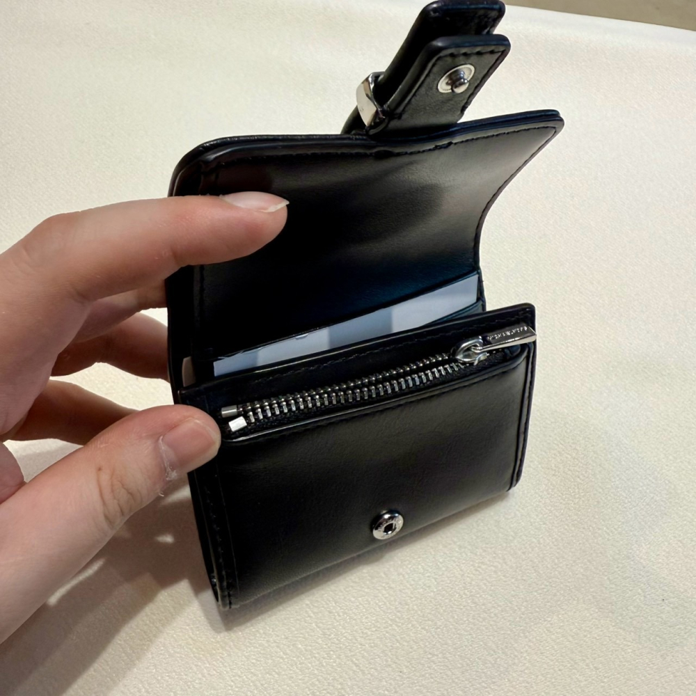 【MK｜全新】現貨 MICHAEL KORS 錢包 短夾 專櫃款 黑色軟皮革 三摺短夾｜Little Bee 小蜜蜂精品-細節圖3
