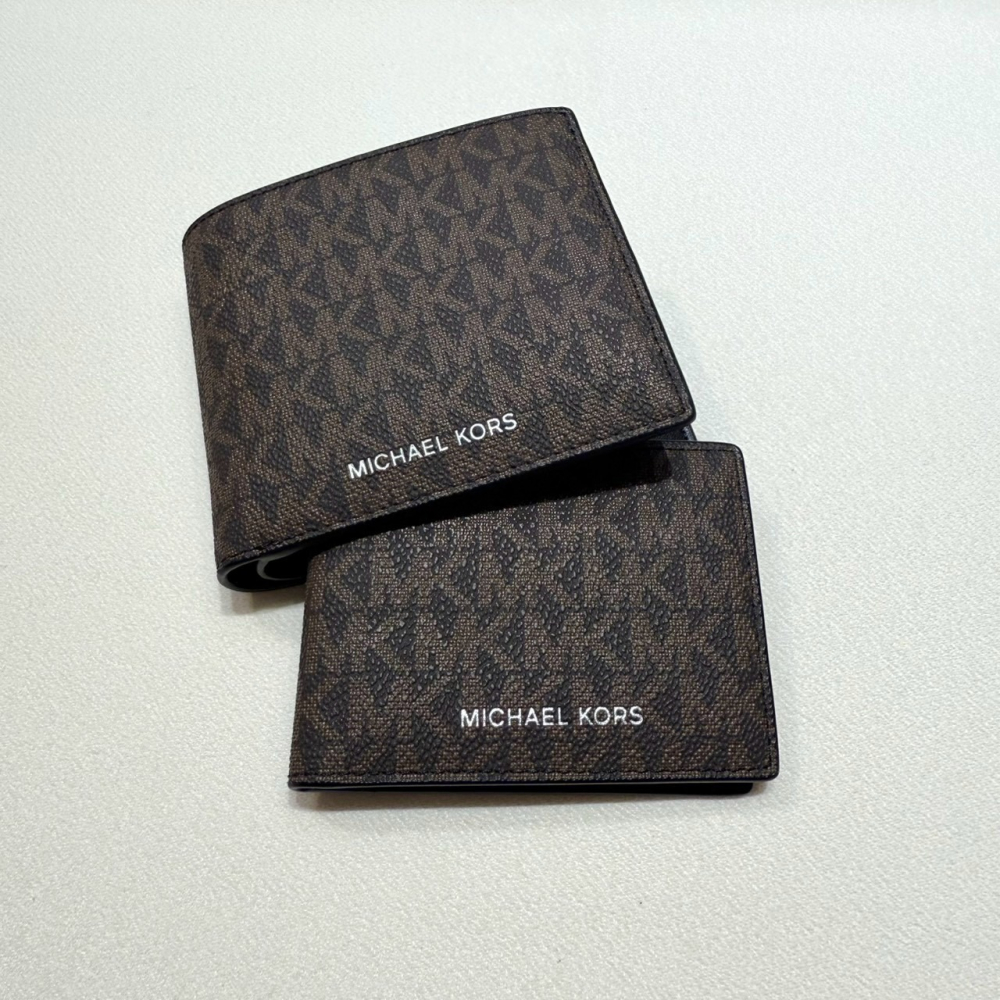 【MK｜全新】現貨 MICHAEL KORS 錢包 短夾 二合一 咖 防刮紋 八卡短夾｜Little Bee 小蜜蜂精品