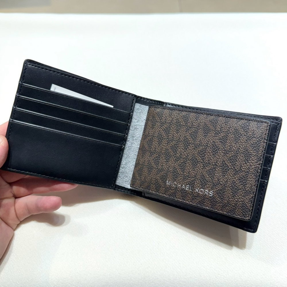 【MK｜全新】現貨 MICHAEL KORS 錢包 短夾 二合一 咖 防刮紋 八卡短夾｜Little Bee 小蜜蜂精品-細節圖2