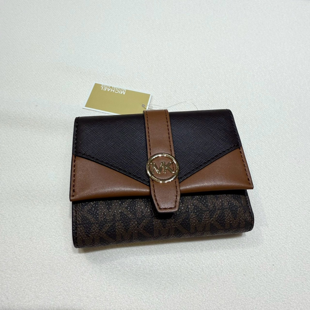 【MK｜全新】現貨 MICHAEL KORS 錢包 短夾 金標 咖滿版 防刮 三摺短夾｜Little Bee 小蜜蜂精品