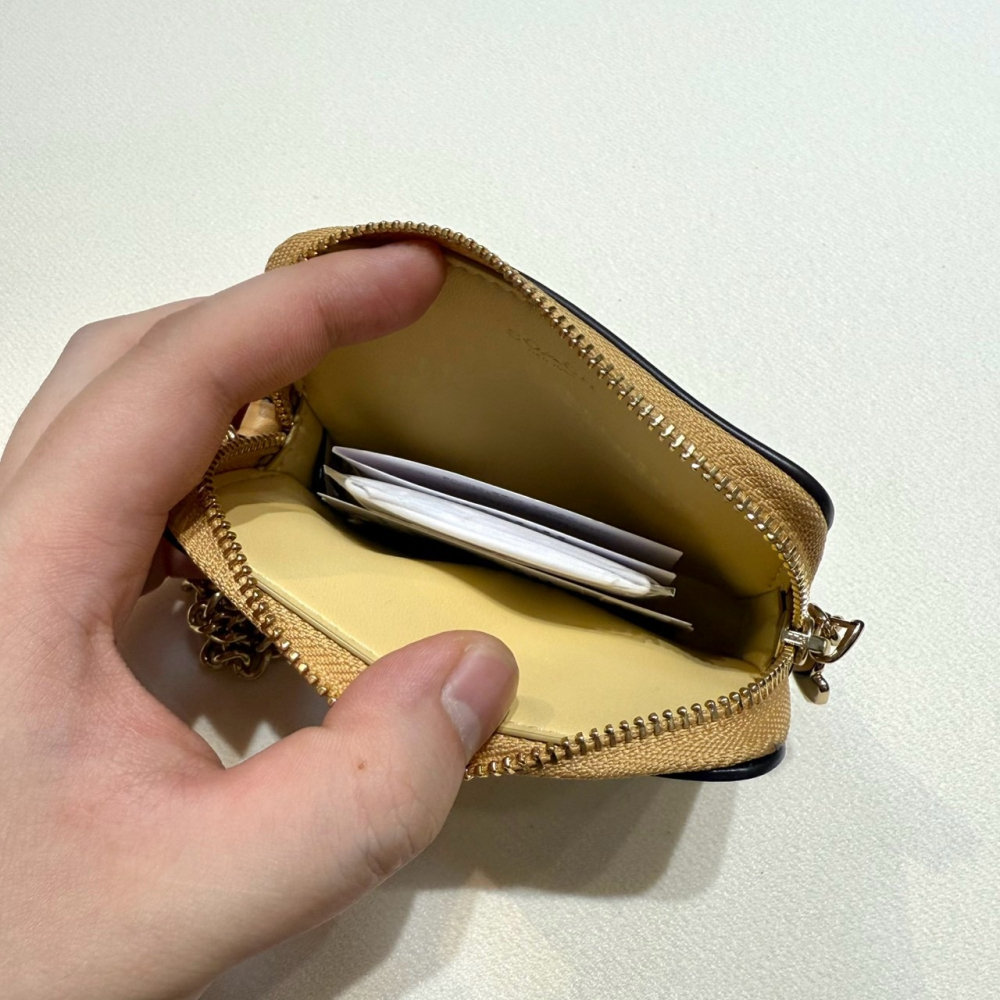 【蔻馳｜全新】現貨 COACH 錢包 零錢包 銀標 漆皮浮雕款 檸檬黃 鏈條 卡夾包｜Little Bee 小蜜蜂精品-細節圖3