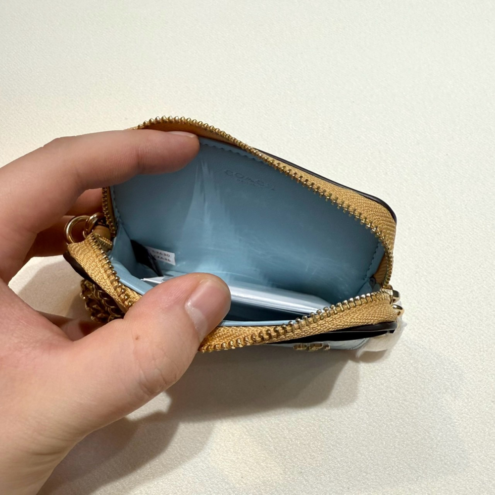 【蔻馳｜全新】現貨 COACH 錢包 零錢包 銀標 漆皮浮雕款 寶寶藍 鏈條 卡夾包｜Little Bee 小蜜蜂精品-細節圖3