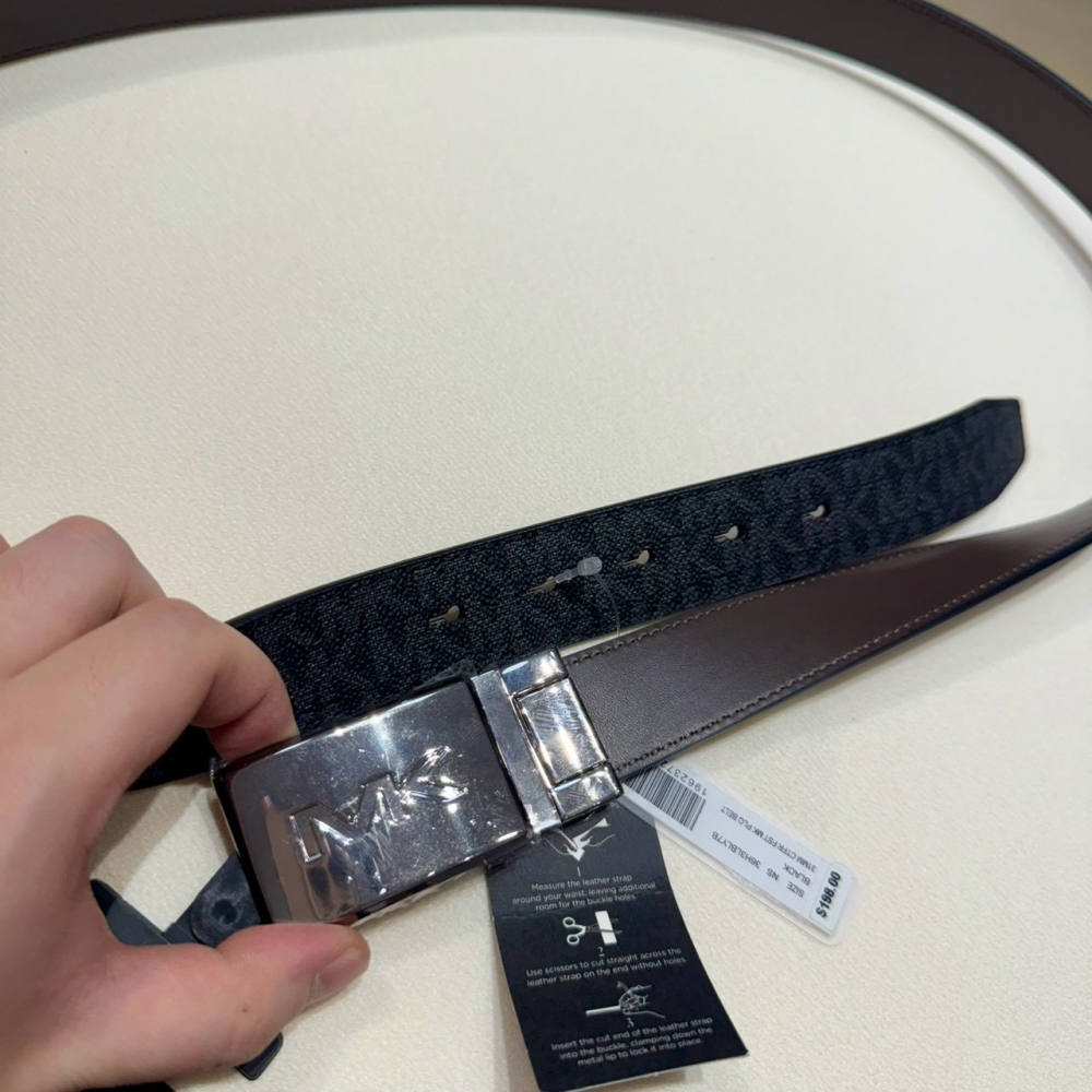 【MK｜全新】現貨 MICHAEL KORS 皮帶 男款 雙面用 NS尺寸 黑 可剪裁｜Little Bee 小蜜蜂精品-細節圖2