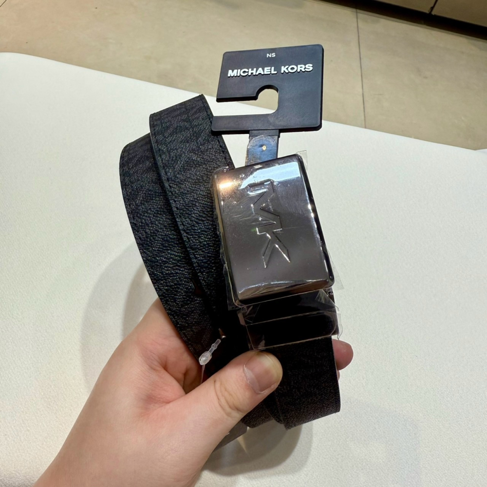 【MK｜全新】現貨 MICHAEL KORS 皮帶 男款 雙面用 NS尺寸 黑 可剪裁｜Little Bee 小蜜蜂精品-細節圖3