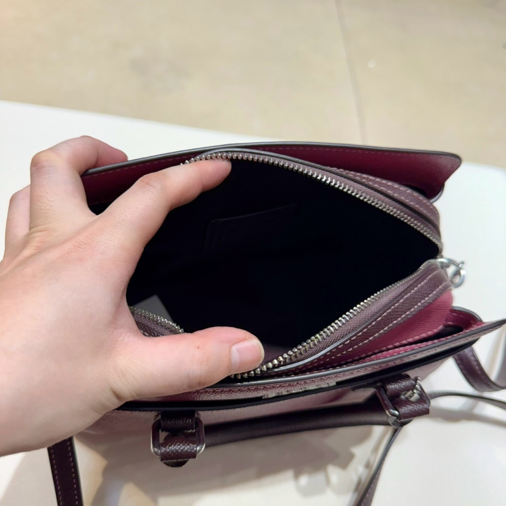【蔻馳｜全新】現貨 COACH 包包 殺手包 銀標 酒紅色 荔枝紋 兩用包 斜背包｜Little Bee 小蜜蜂精品-細節圖5