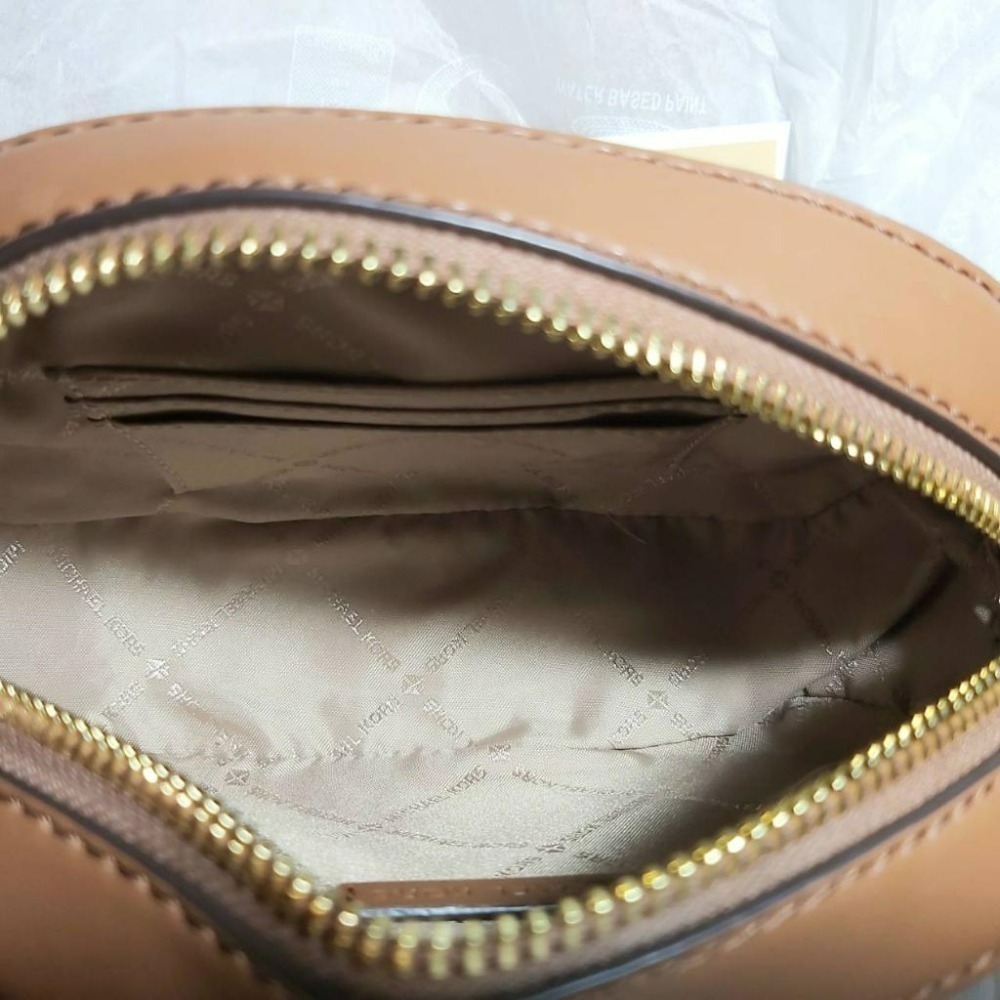 【現貨】Michael Kors MK 相機包 防刮相機包  肩背包 斜背包 可快速出貨 🐶美國代購正品-細節圖8