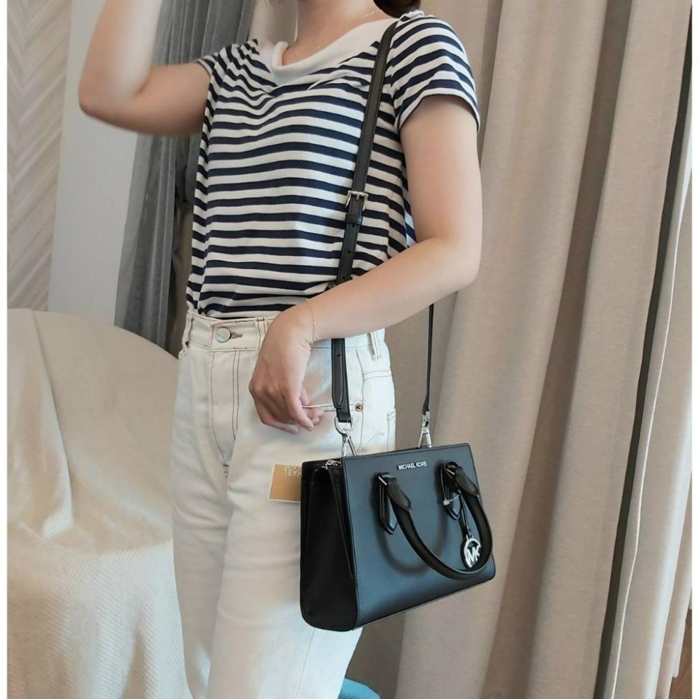 【現貨】MICHAEL KORS Mk SHEILA  三層小托特 手提包 斜背包 可快速出貨 🐶美國代購正品-細節圖10