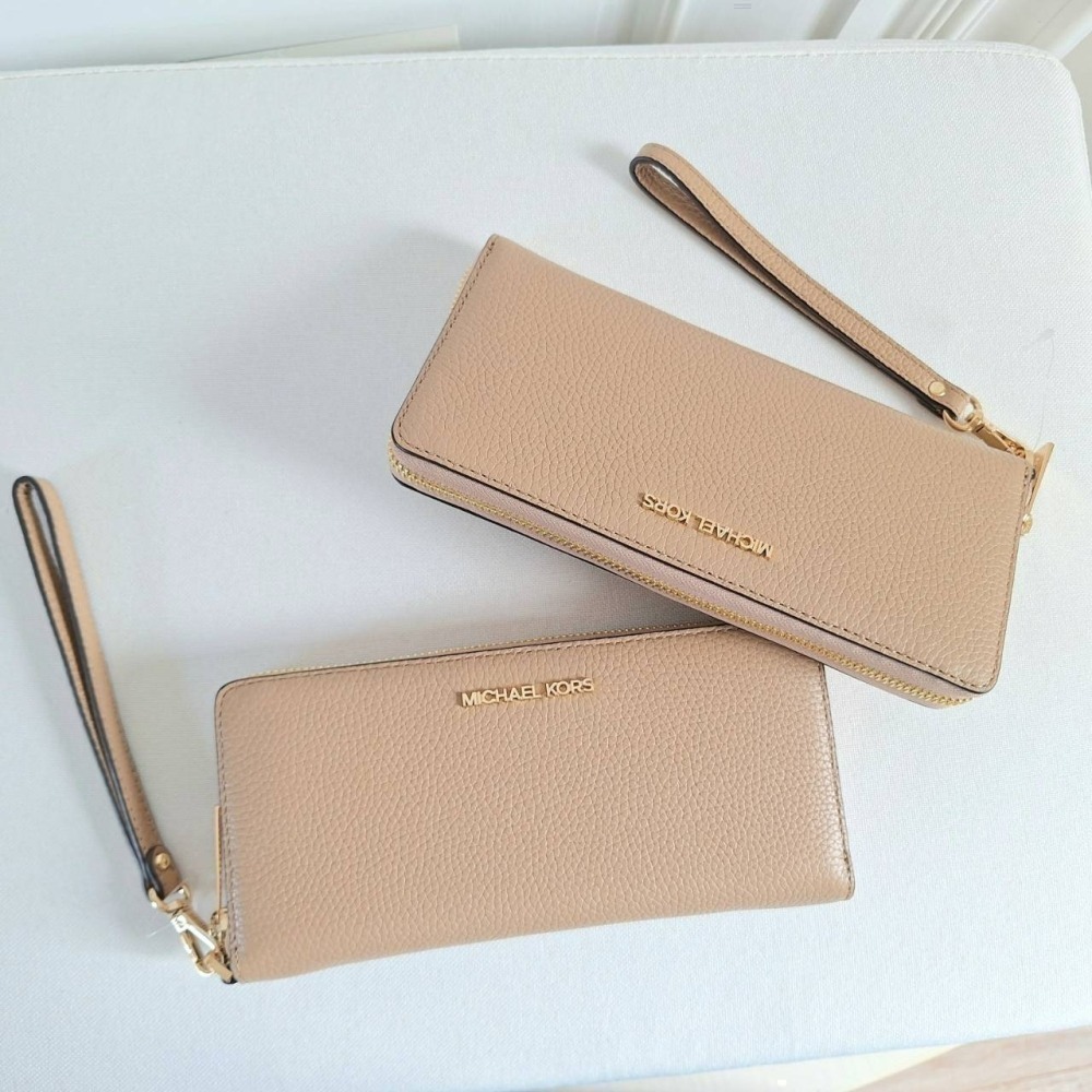 【現貨】MICHAEL KORS Mk長夾 全開式拉鍊長夾 附手拿帶 卡王 禮物 可快速出貨 🐶美國代購正品-細節圖8