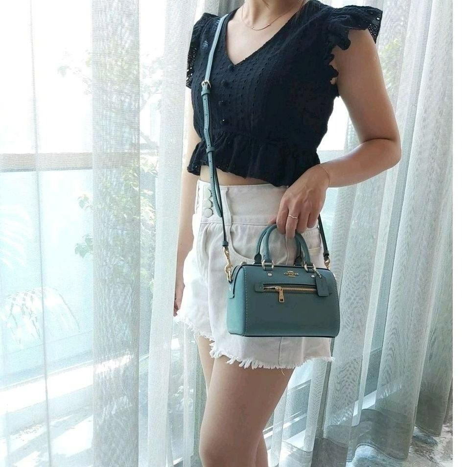 【現貨～湖水綠】Coach 迷你波士頓包 手提 側背 斜背包 迷你包 可快速出貨 🐶美國代購正品-細節圖2