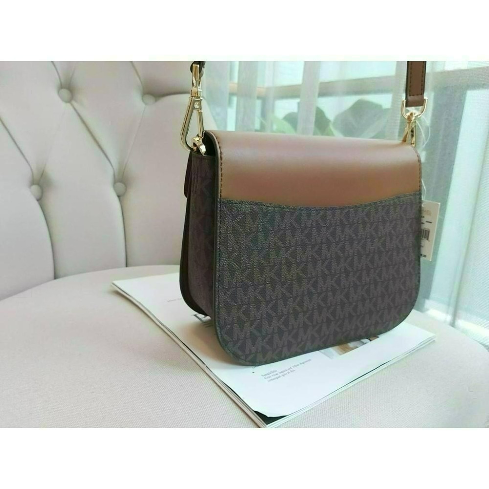 【現貨】MICHAEL KORS  MK 馬鞍包 新款 Emilia 斜背包 可快速出貨 🐶美國代購正品-細節圖3