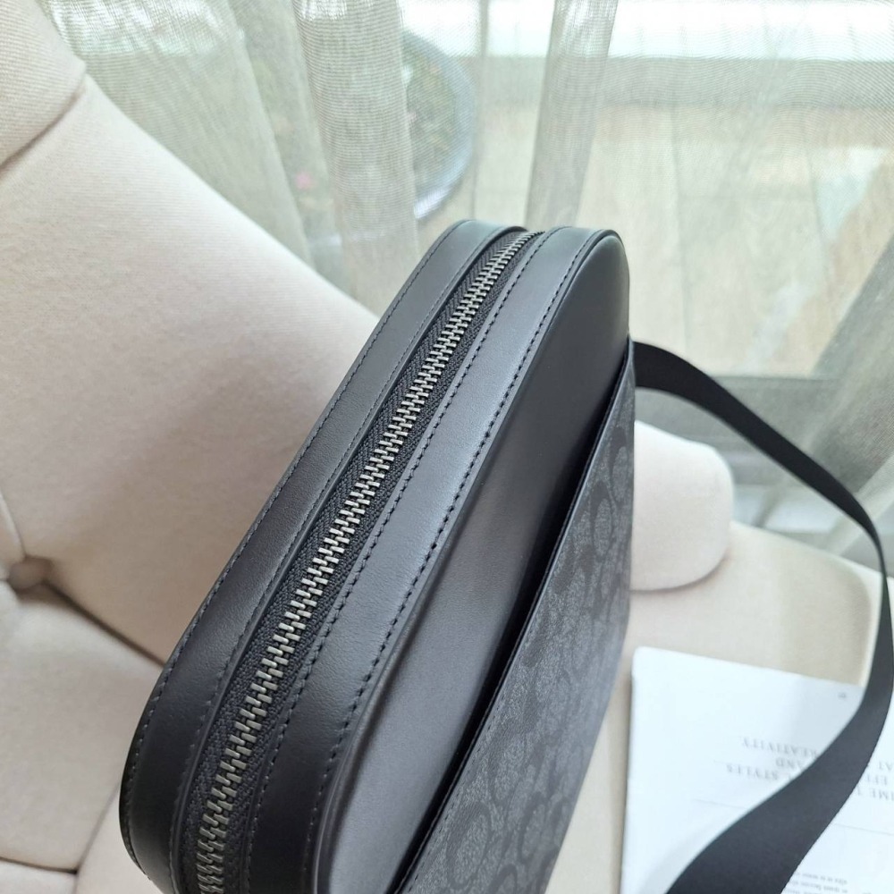 【現貨~黑老花】coach 男飛行包 男用側背包 斜背包 禮物 可快速出貨 🐶美國代購🇺🇲 正品-細節圖10