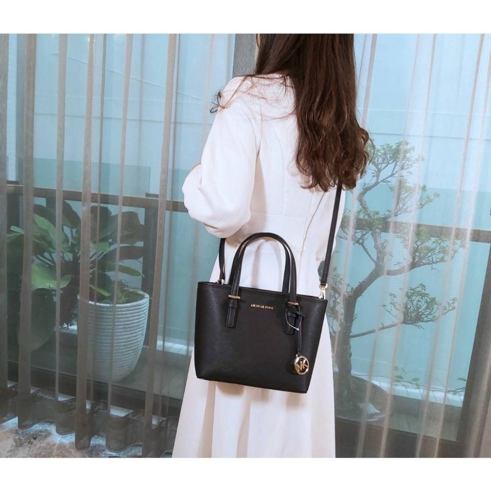 降!【現貨】Michael kors MK 防刮 小托特包 手提 斜背包 可快速出貨  🐶美國代購正品-細節圖2