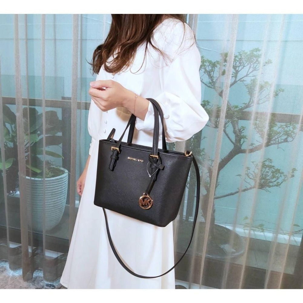 降!【現貨】Michael kors MK 防刮 小托特包 手提 斜背包 可快速出貨  🐶美國代購正品-細節圖3