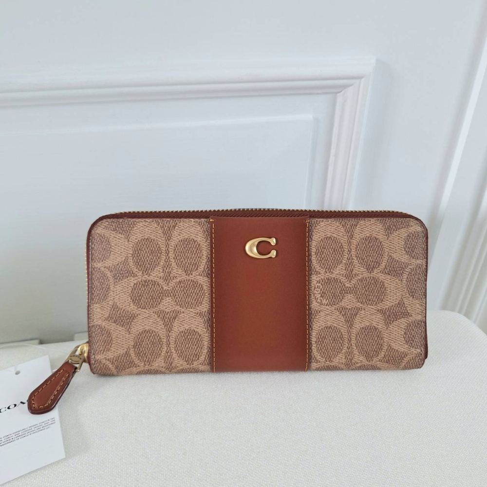 【現貨】 COACH 長夾 專櫃款 小c logo 拉鍊長夾 多卡層 送禮 禮物 可快速出貨 🐶美國代購正品-細節圖2