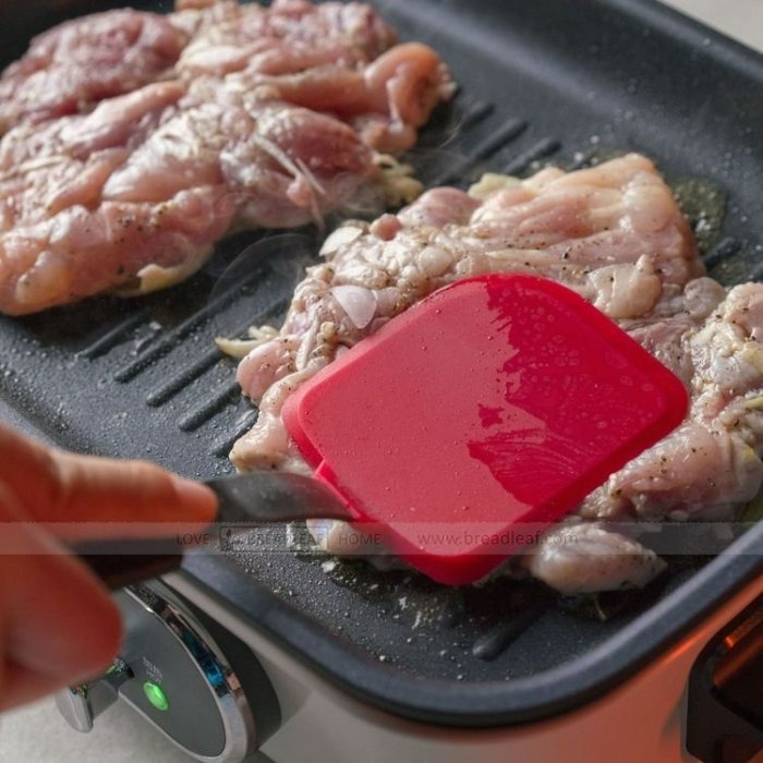 【嚴選SHOP】BreadLeaf 紅色平底小煎鏟 前端超薄設計鍋鏟 矽膠料理鏟 餅乾曲奇鏟 鏟子 小紅鏟【B117】-細節圖2