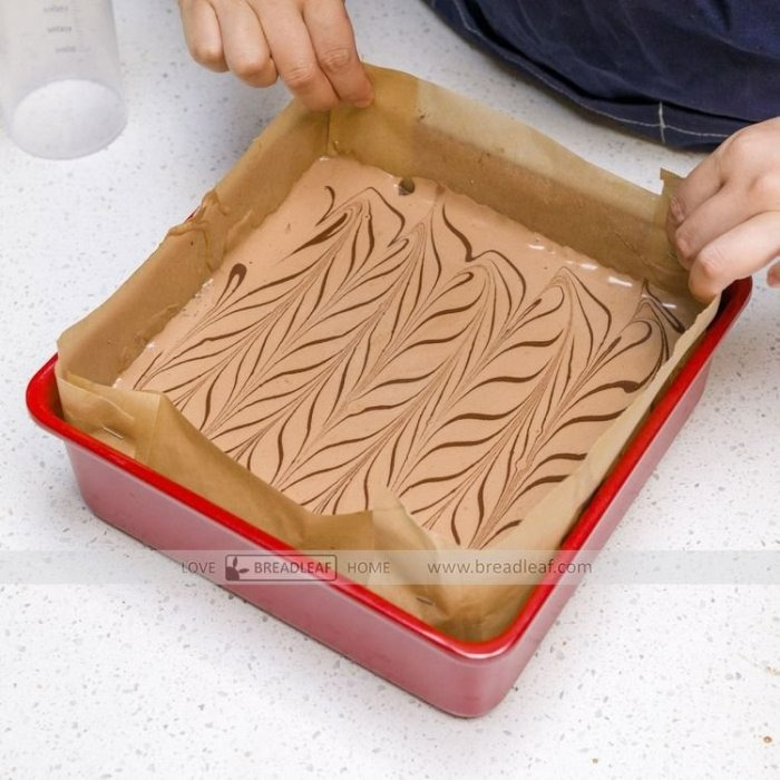 【嚴選SHOP】BreadLeaf 紅色 正方形古早蛋糕模 深型烤盤 24cm x24cm 加厚正方烤模【B109】-細節圖2
