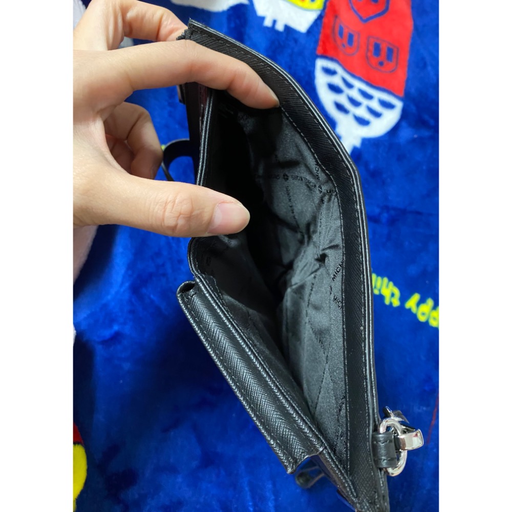 《現貨》MK小羊皮萬用手拿皮夾-黑色-細節圖4