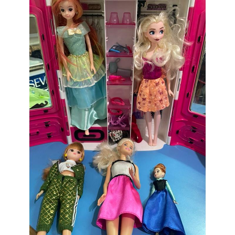 [山姆玩具城]芭比 Mattel 美泰兒Barbie 夢幻衣櫃 人偶5隻 含服飾配件 絕版品 全部出清-細節圖2
