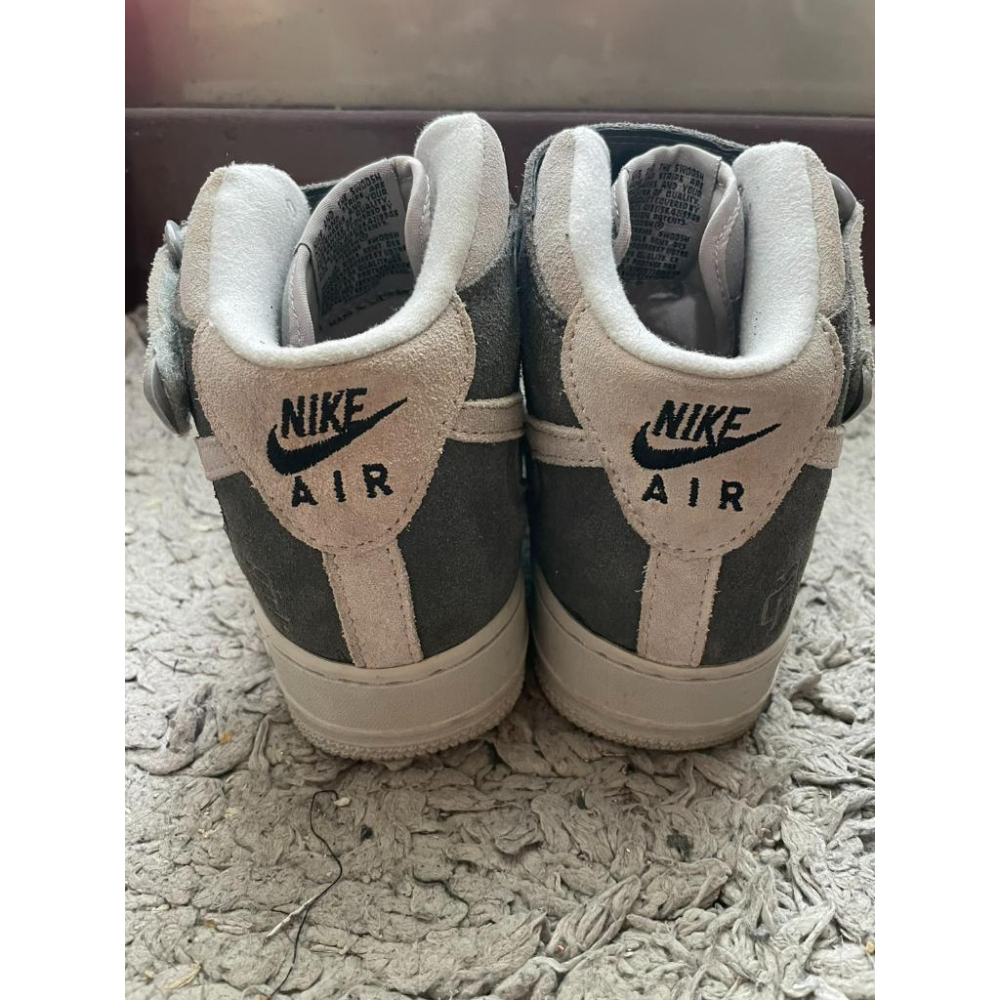 [山姆服飾] NIKE AIR FORCE US7 25cm 灰色高筒 8.5成新 無鞋盒 公司貨-細節圖3