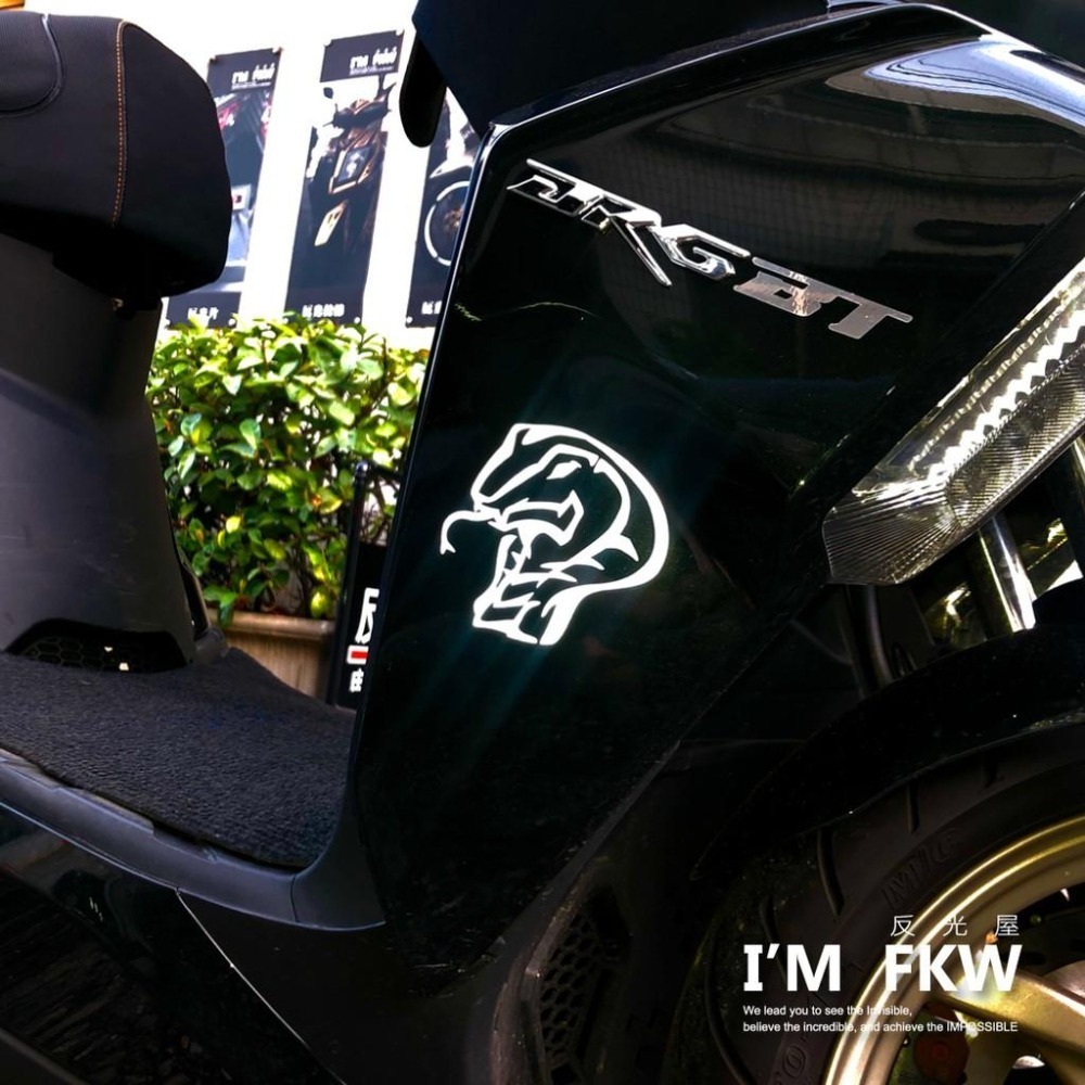反光屋FKW 十二生肖 生肖 設計師手繪 鼠牛虎兔龍蛇馬羊猴雞狗豬 反光貼紙 車貼 動物 高亮度防水-細節圖4