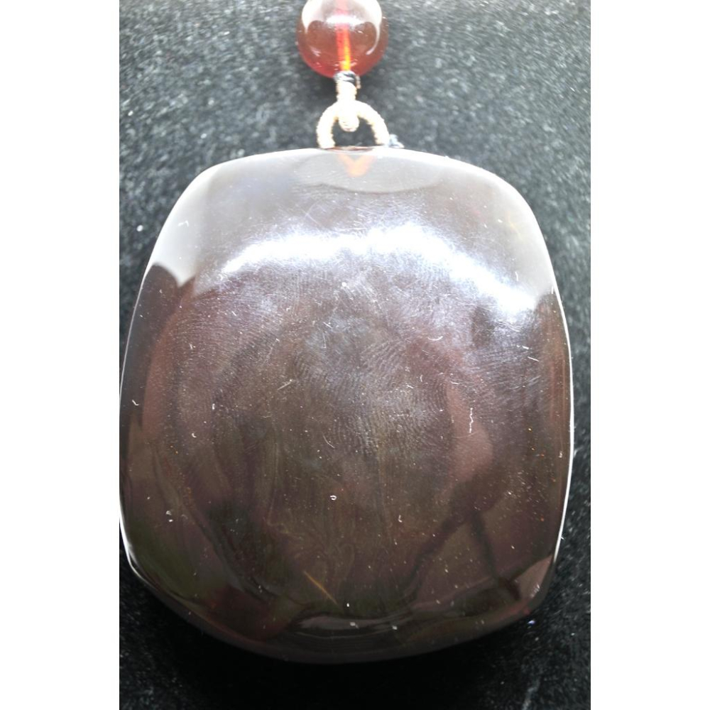 緬甸琥珀 緬甸血珀 老血翳珀無事牌(精品貨)(帶藍血膜)(付產地證書)(48克)-細節圖3