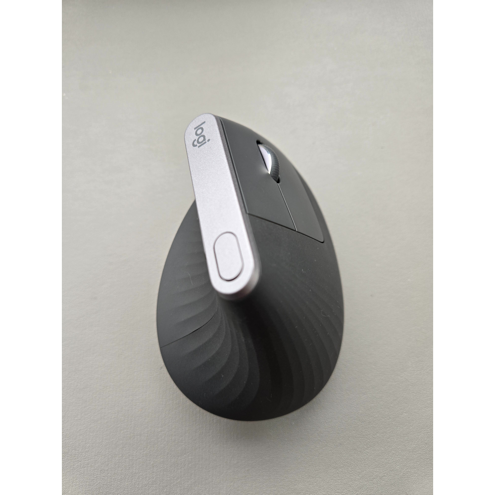 【羅技 Logitech】MX Vertical 垂直滑鼠 人體工學 無線/藍牙雙模 預防滑鼠手 辦公必備 (福利品)-細節圖4