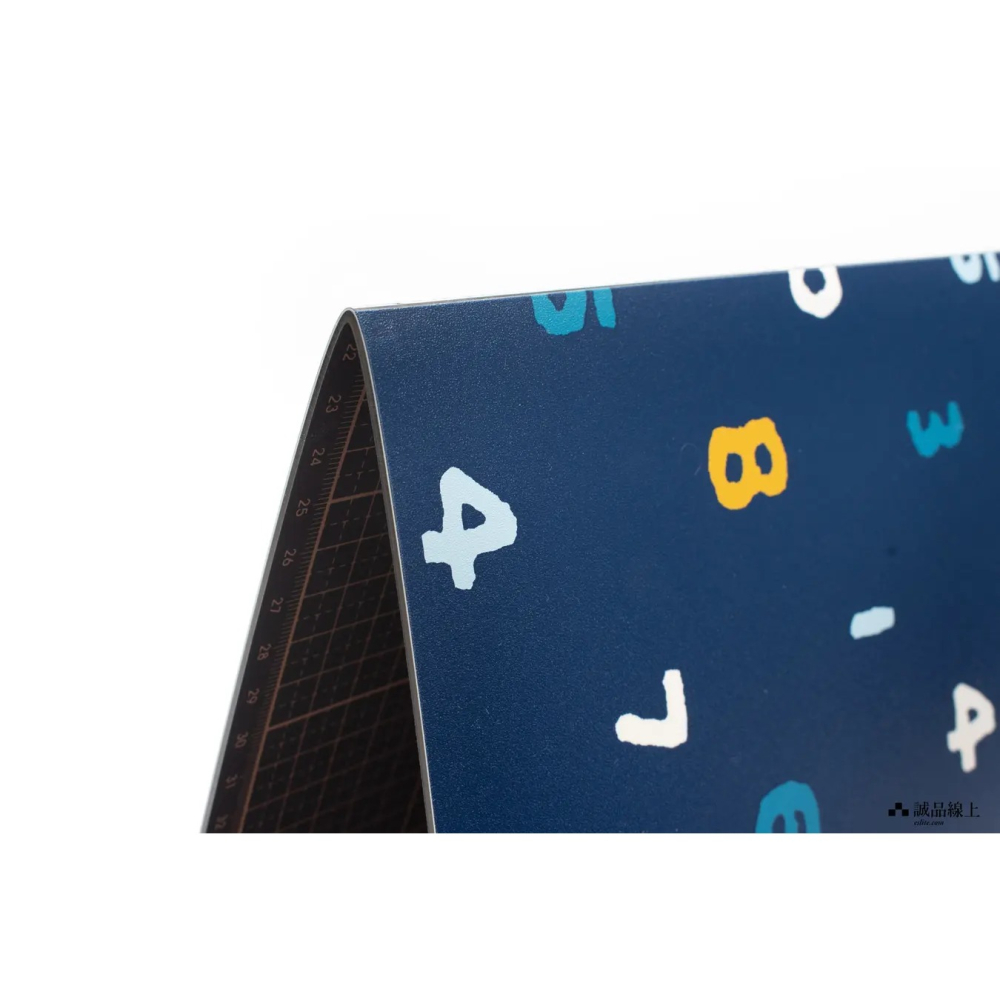 【SOU SOU x iMAT】環保無毒書型摺疊切割墊 / 科幻十數 / A3變A4 / A4變A5（誠品限定）-細節圖8